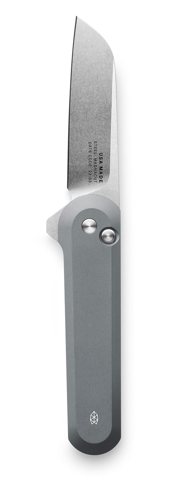 The Wells knife in full vertical image.