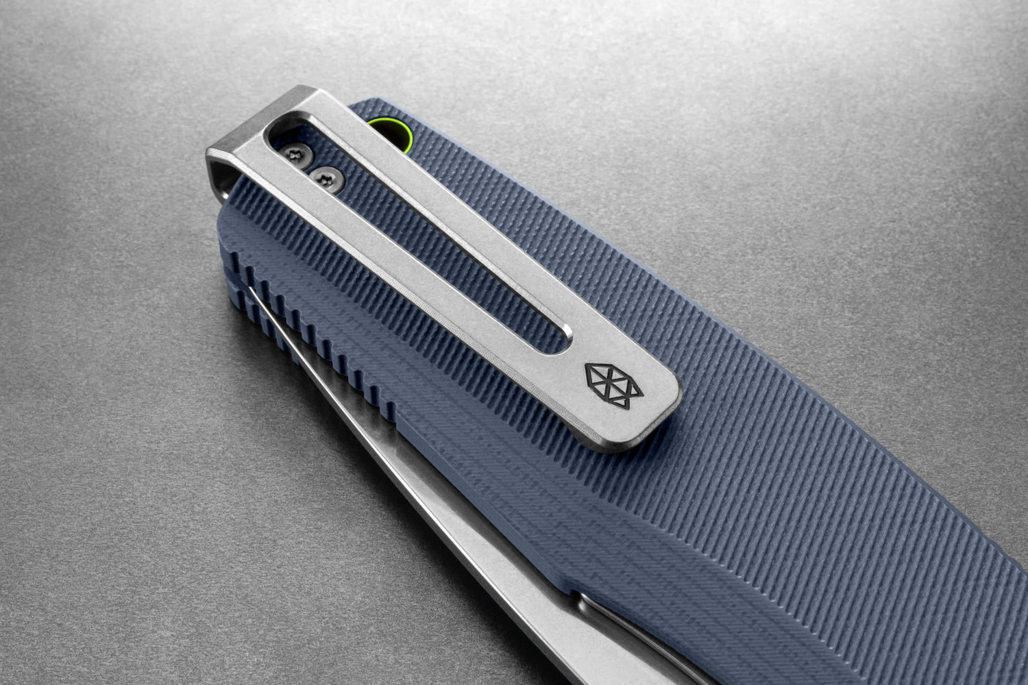 The pocket clip of The Folsom Pro EDC pocket knife.